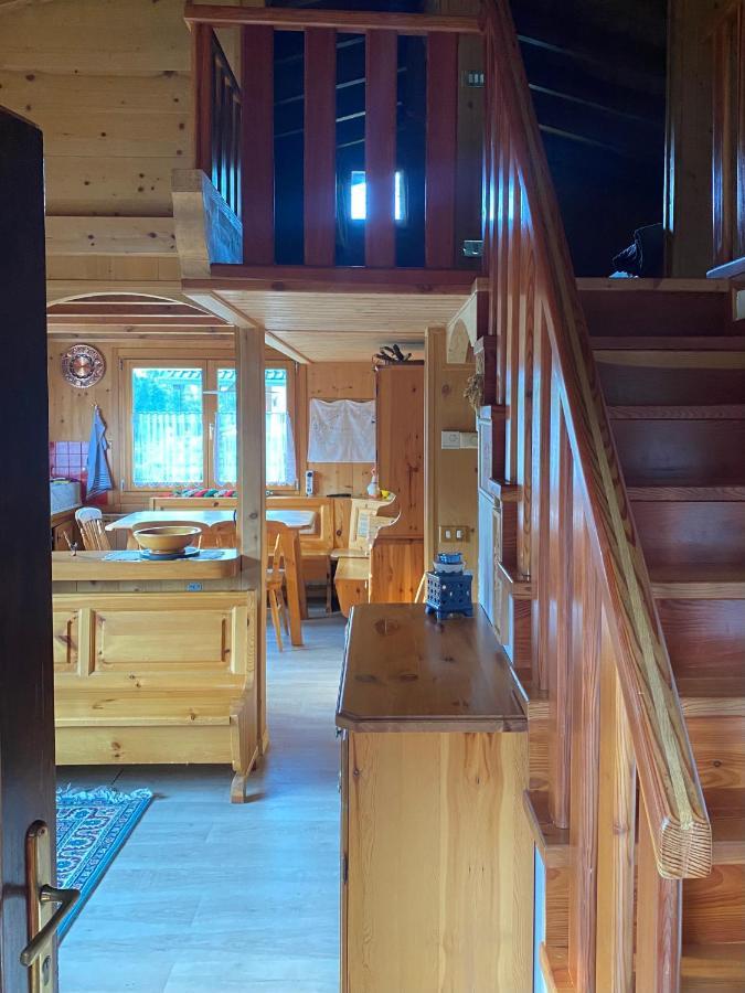 Chalet Joen Ski & Bike อันดาโล ภายนอก รูปภาพ